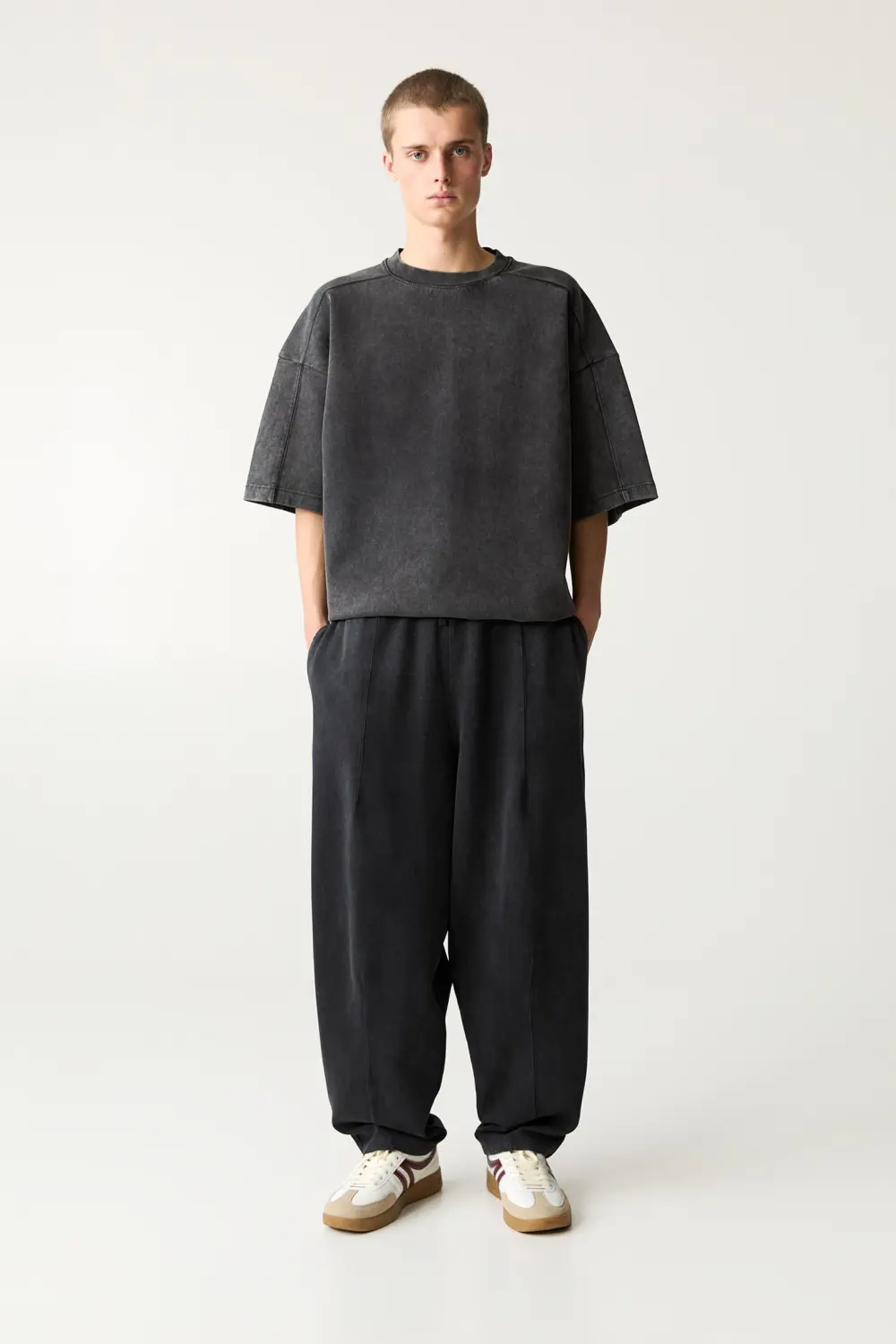 Boxy short sleeve sweatshirt