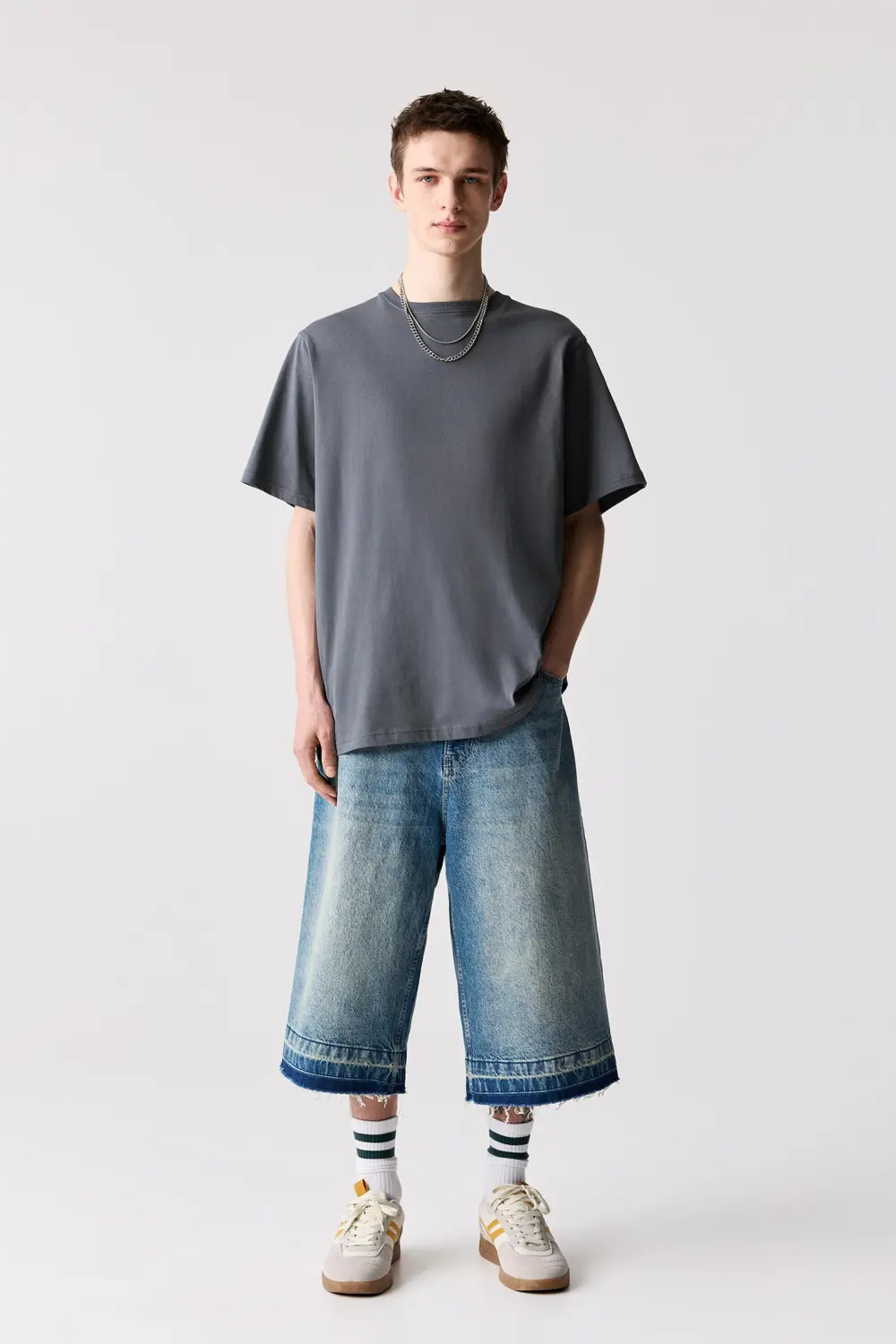 Basic short sleeve cotton T-shirt