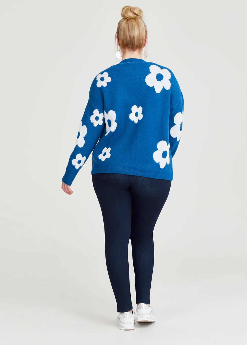 Daisy Flower Knit Cardigan