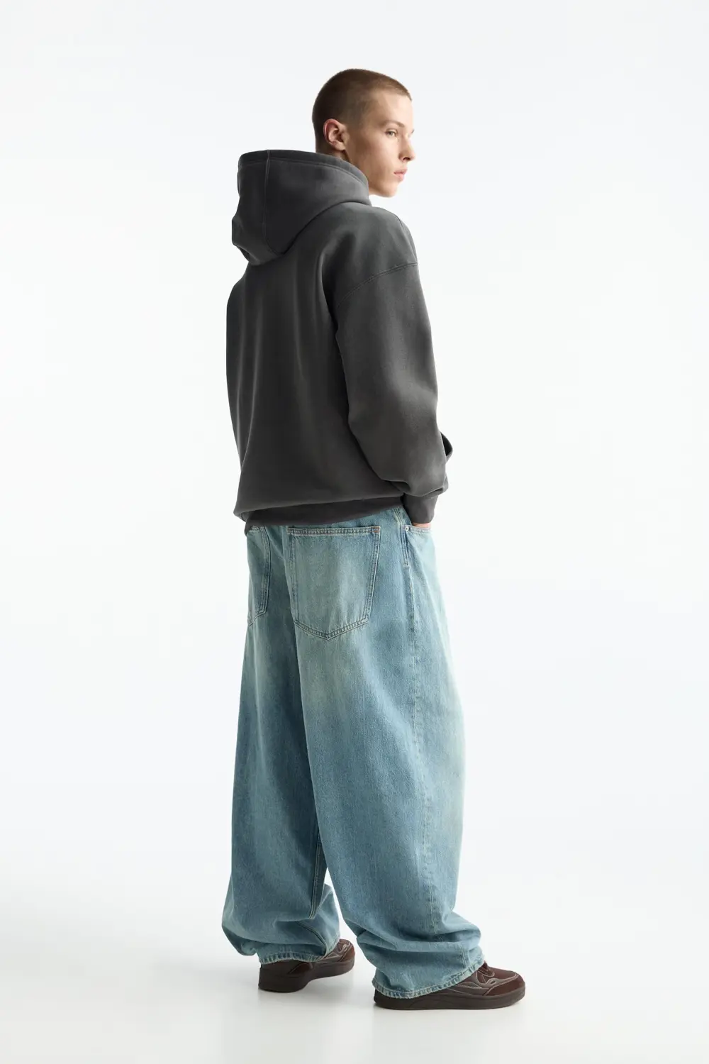 Sudadera básica capucha