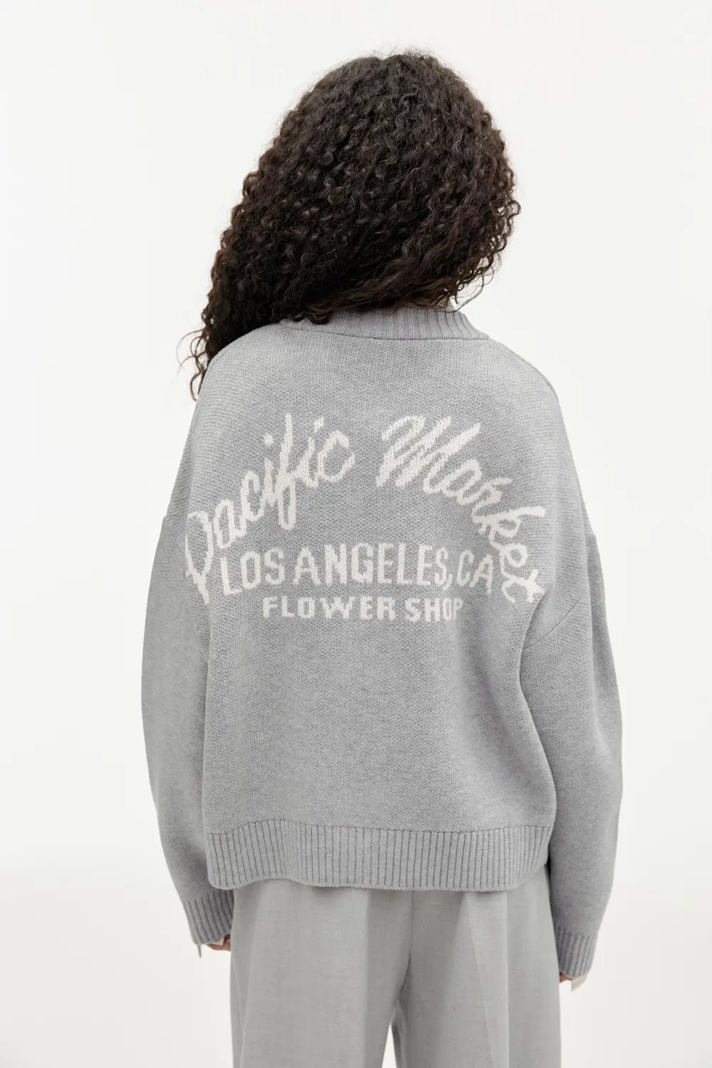 Chaqueta beisbolera texto bordado