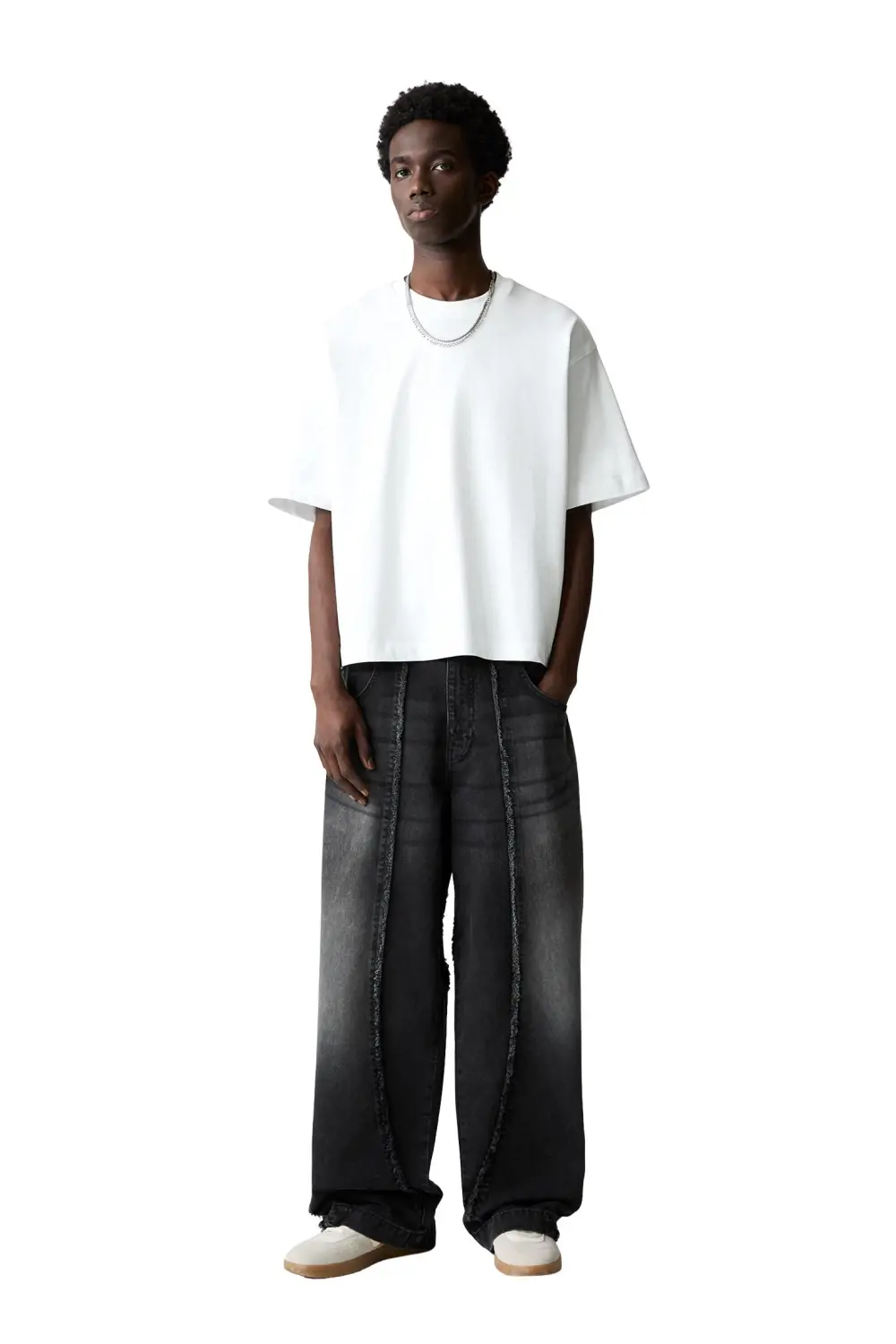 Baggy jeans with fringing