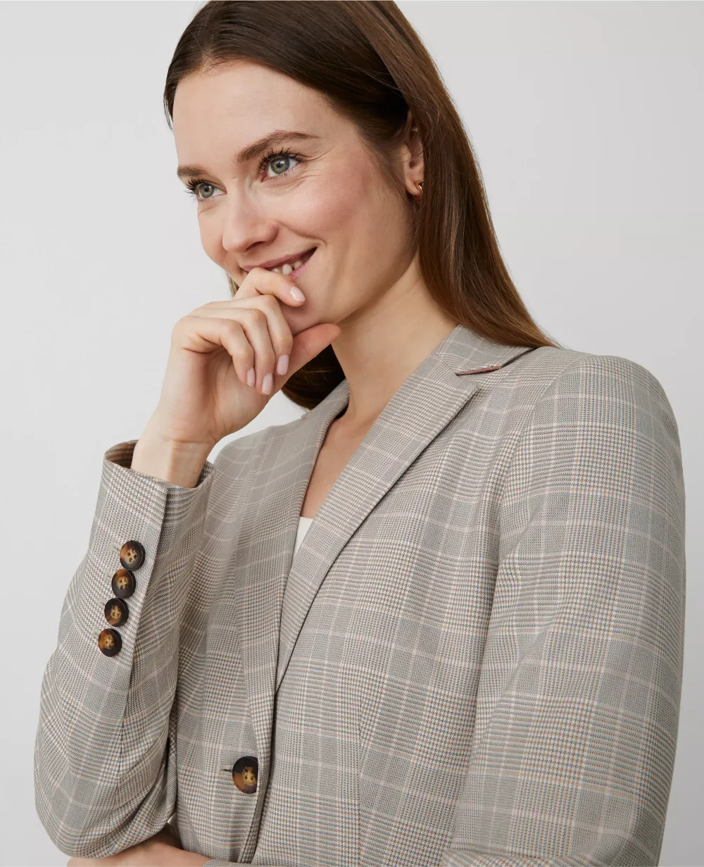 The Greenwich Blazer in Plaid
