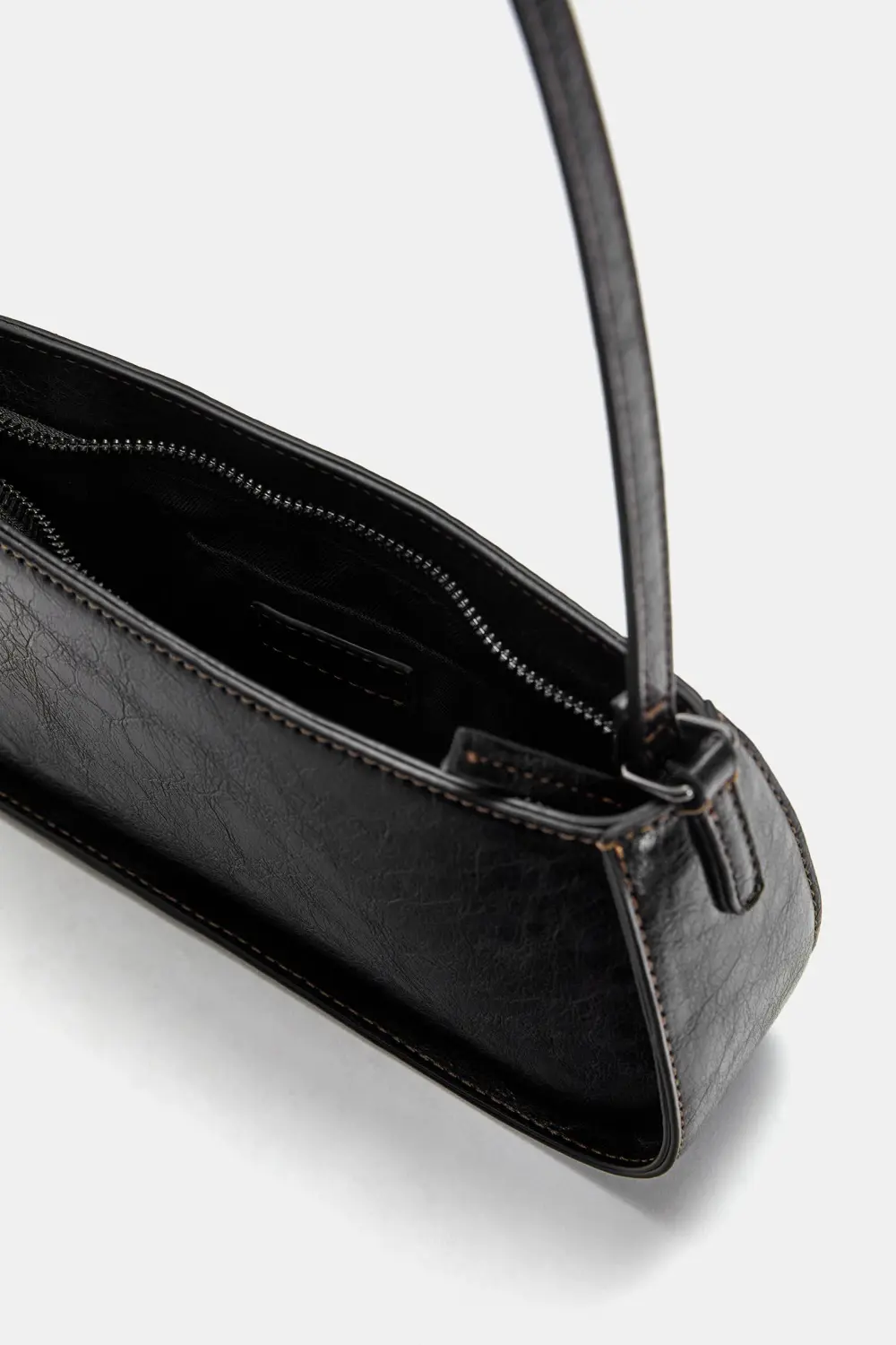 Bolso de hombro costuras