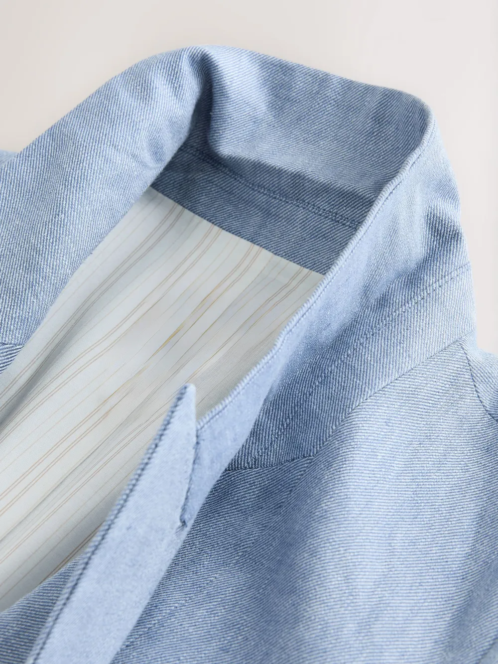 Custom Suits Paired With Linen Fabric
