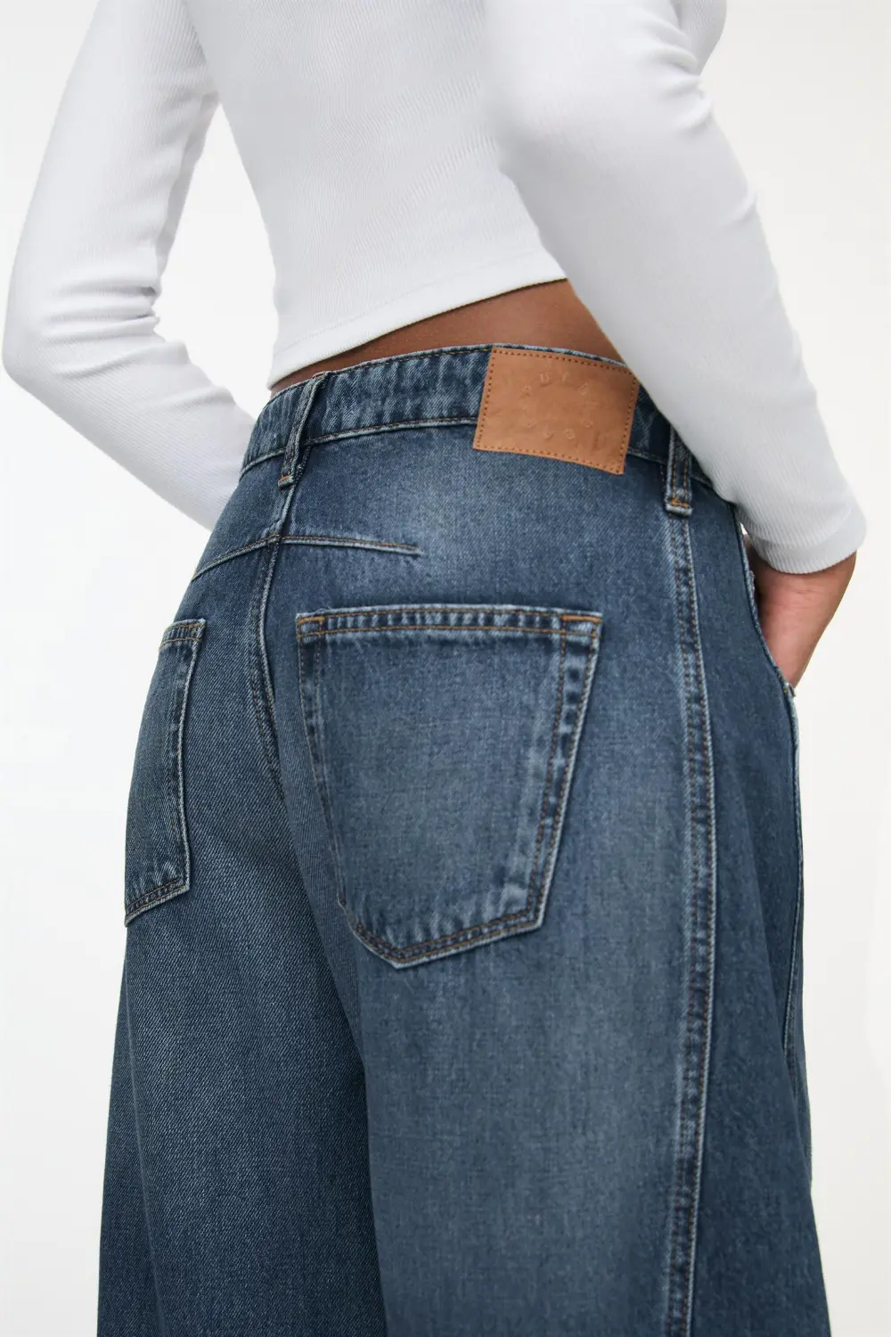 Jeans barrel