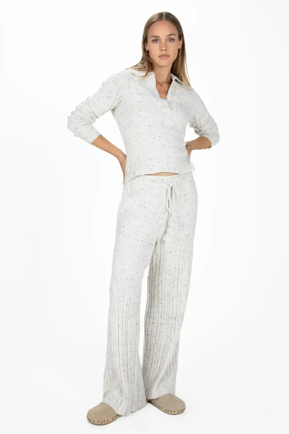 Speckled Ribbed V-Neck Sweater