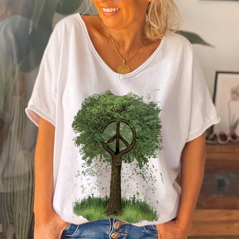 Retrotefe Hippies Symbol Tree Graphic Women T-shirt