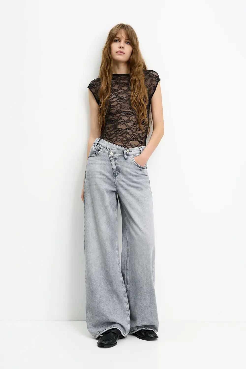Short sleeve lace bodysuit