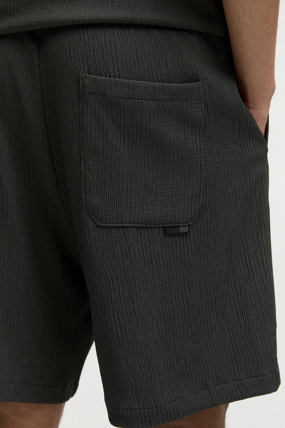 Flowing Bermuda shorts