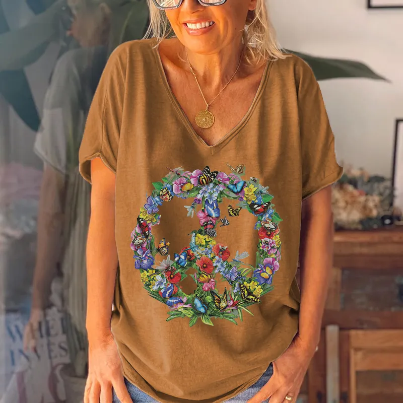 Hippies Flower Ring Design Simple Daily T-shirt