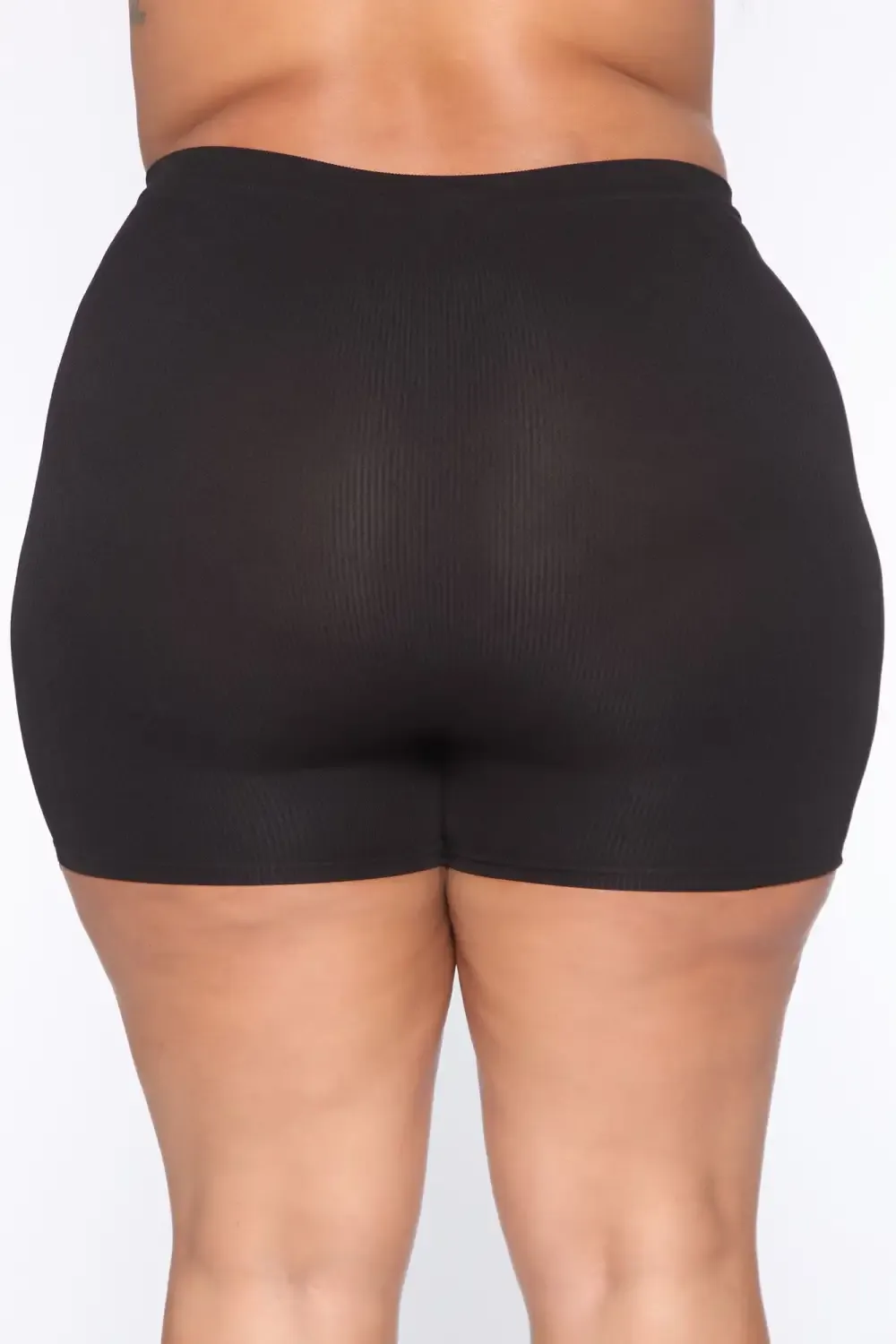Uncomplicated Seamless Shorts - Black