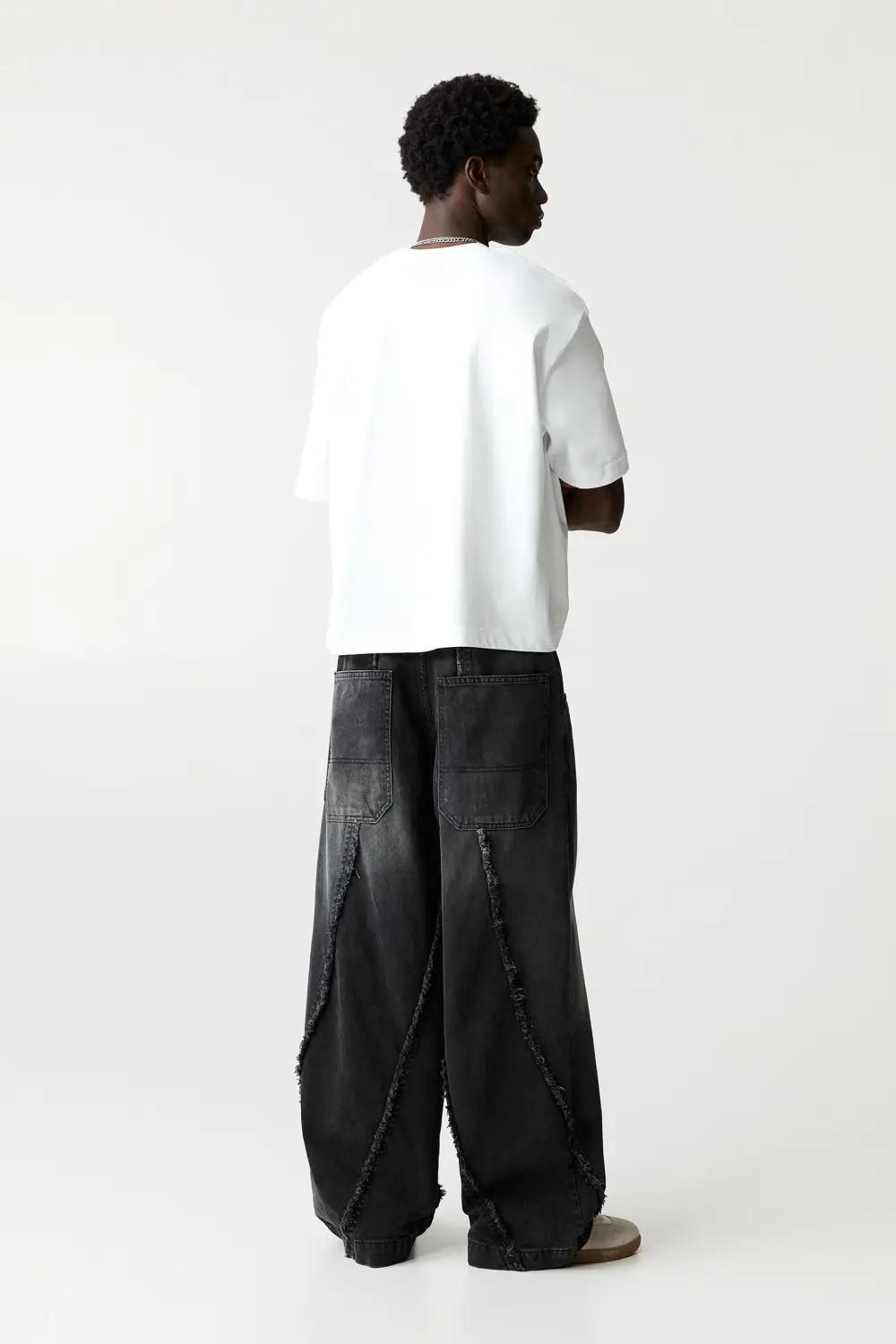 Baggy jeans with fringing