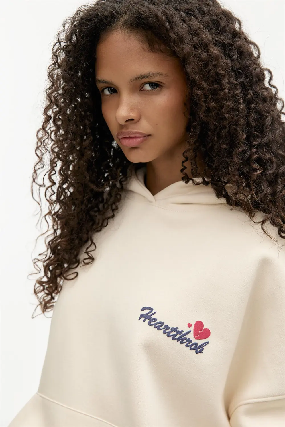 Sudadera capucha corazón roto