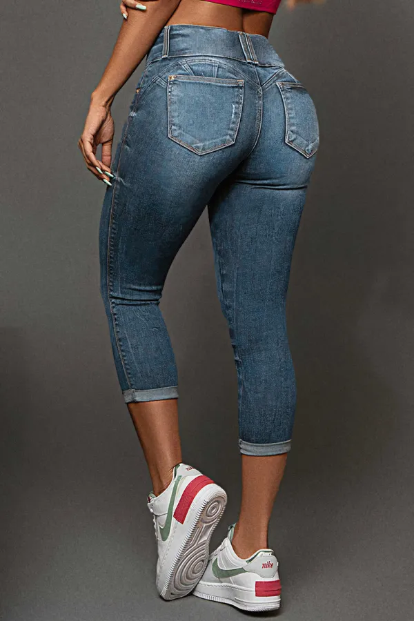 Button Up Roll Hem Mid Rise Capri Jeans