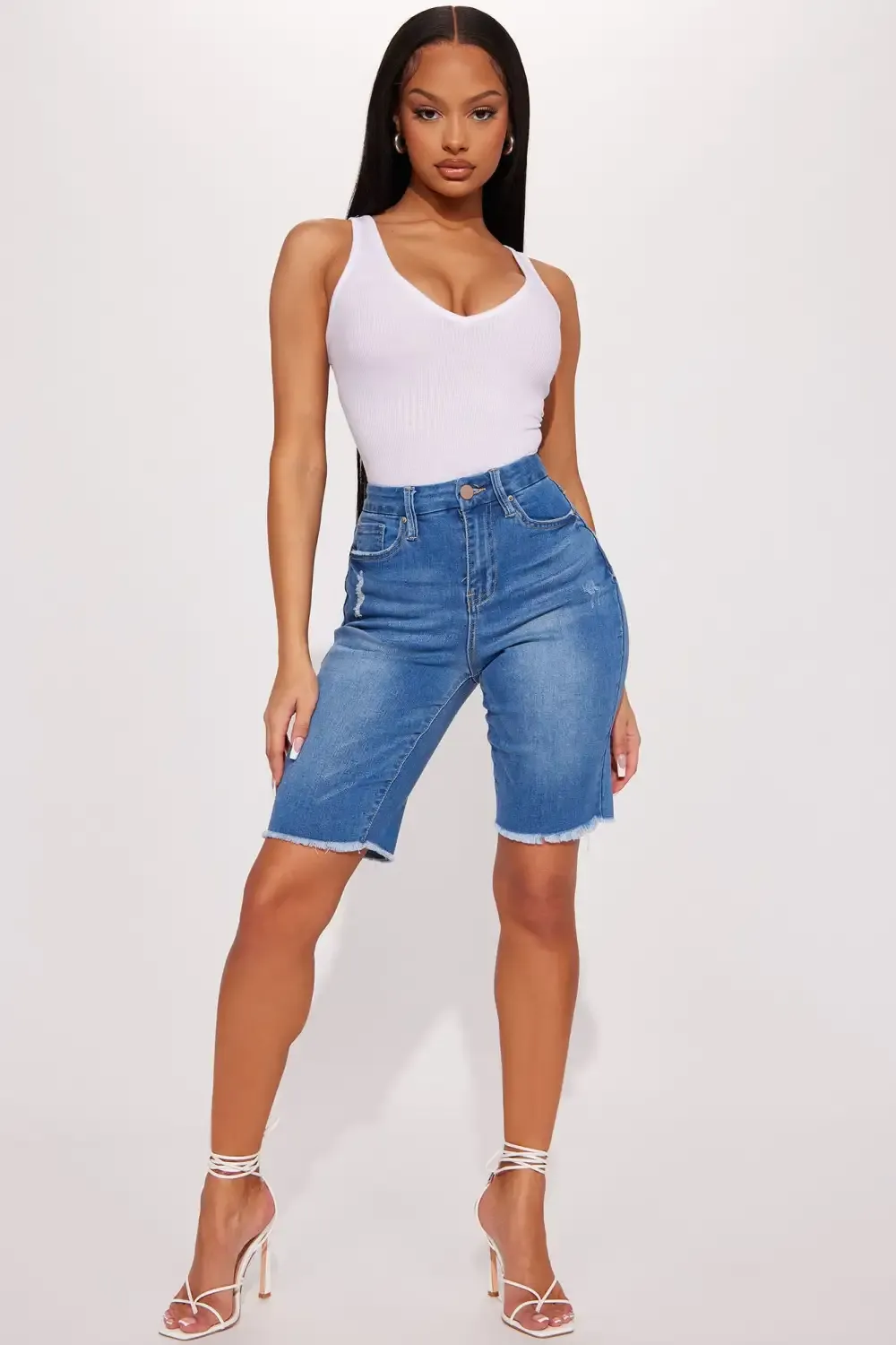 Check You Out Stretch Denim Bermuda Shorts - Light Wash