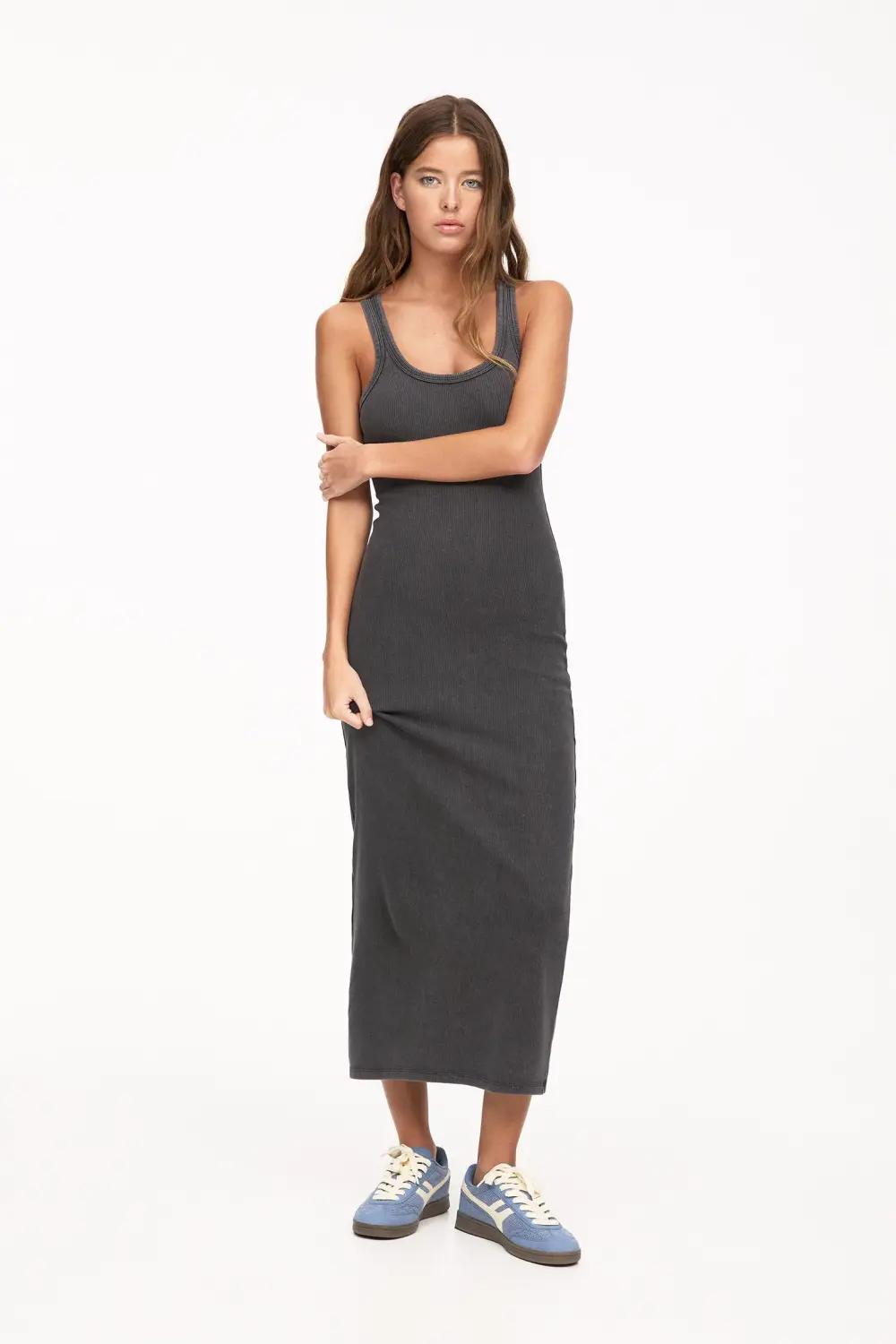 Vestido midi tirantes canalé