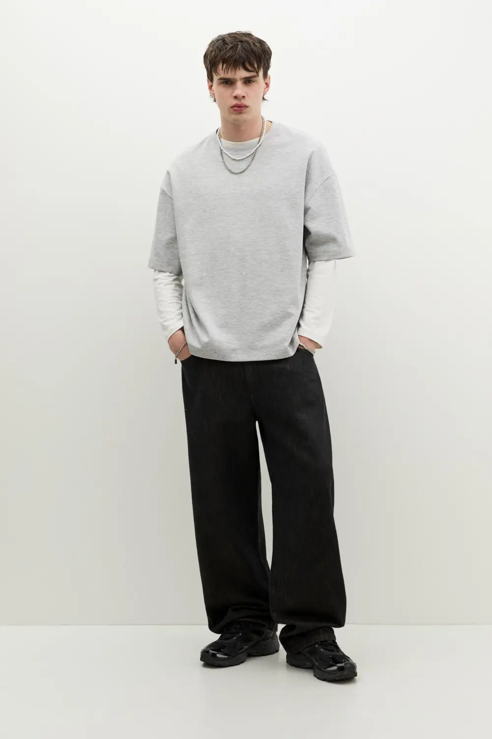 Wide-leg jeans