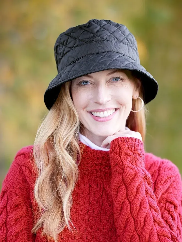 Women's All-Weather Hat With Ear Flaps