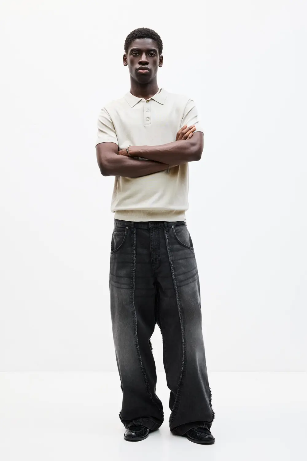 Short sleeve knit polo shirt
