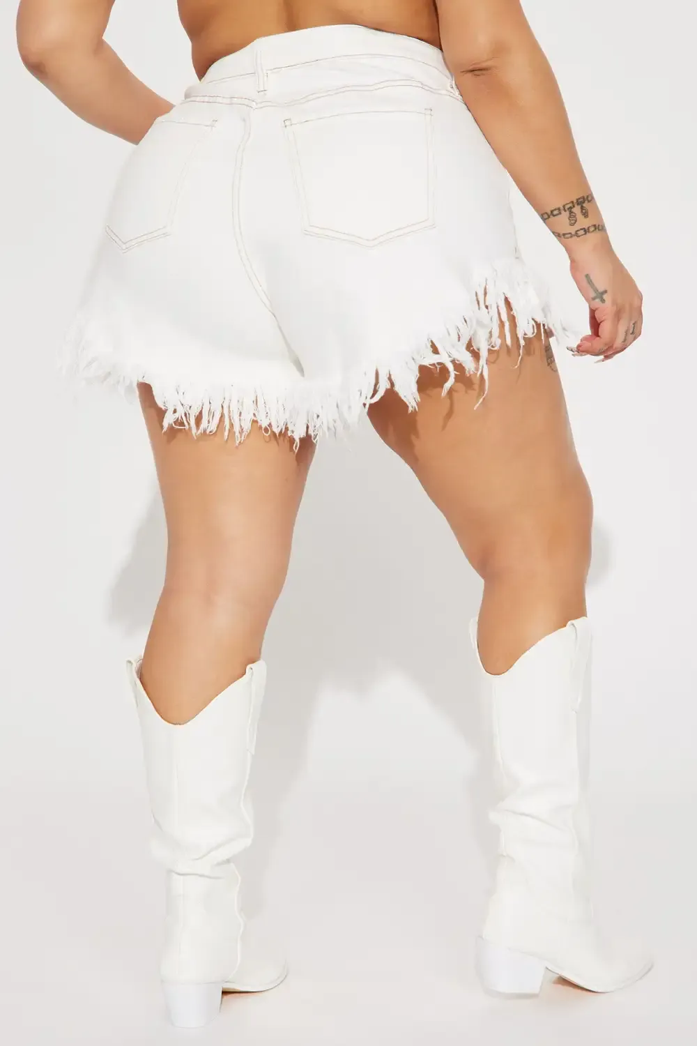 Winding Up Low Stretch Cut Off Denim Shorts - Ivory