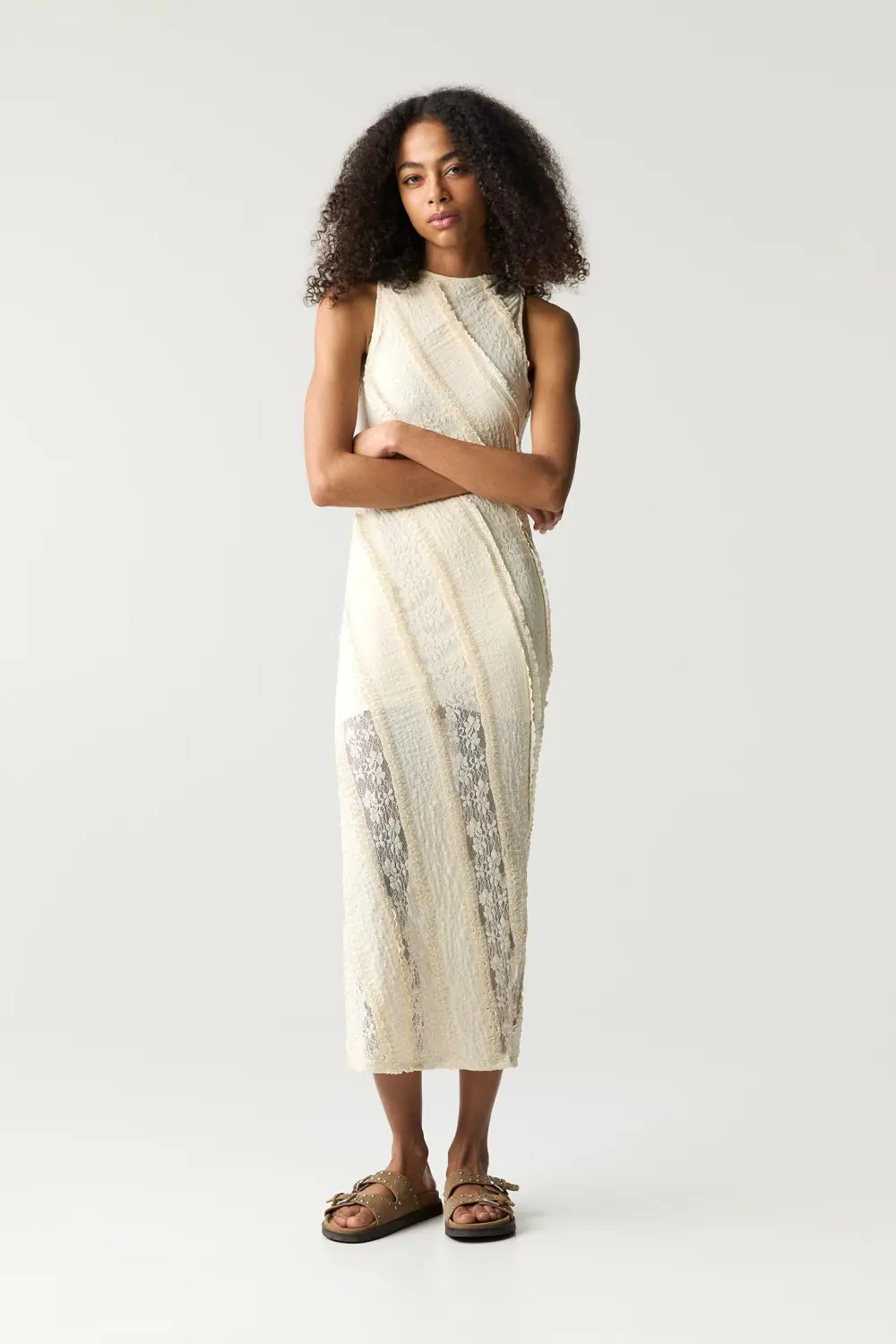 Vestido midi encaje