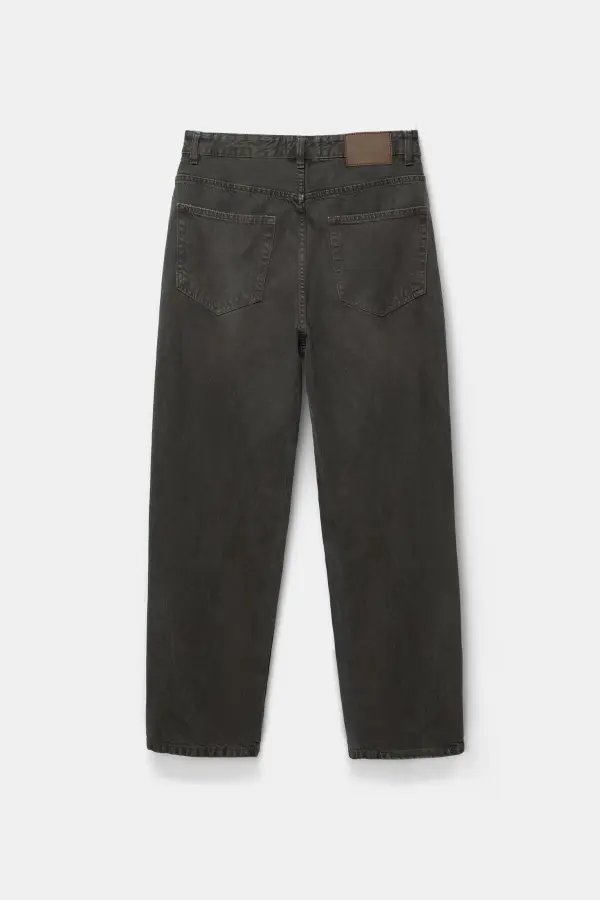 Baggy jeans with spray finish