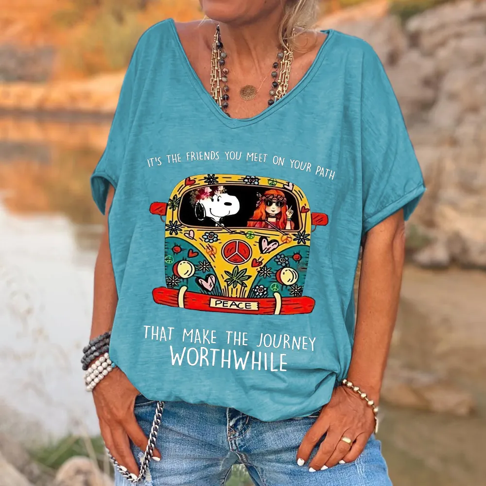 It's The Friends You Meet On Your Path Printed V-neck Women's T-shirt