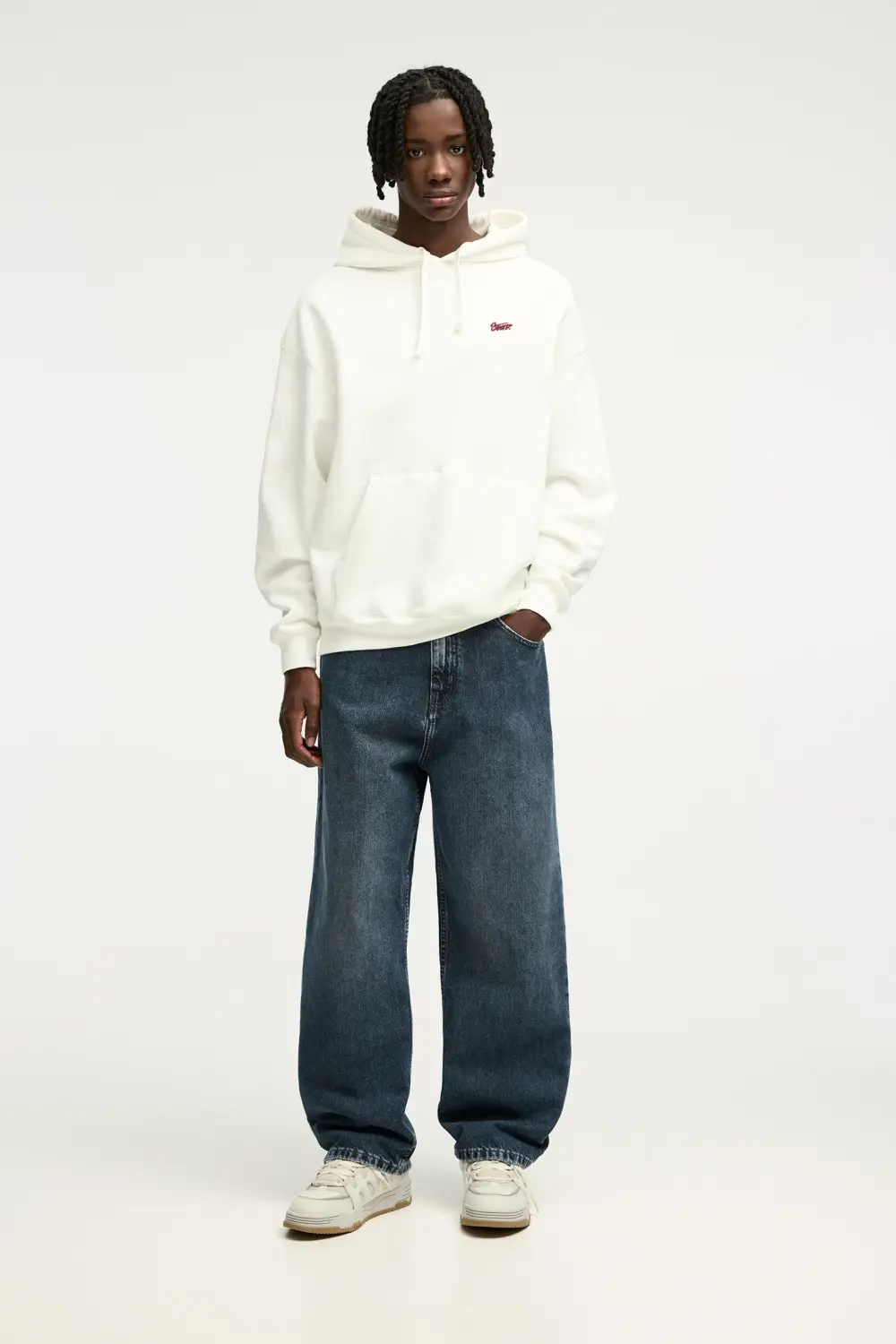 Loose baggy jeans