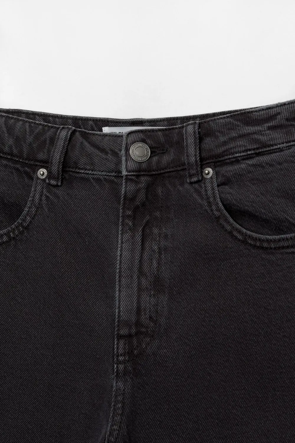 Jeans wide leg tiro alto