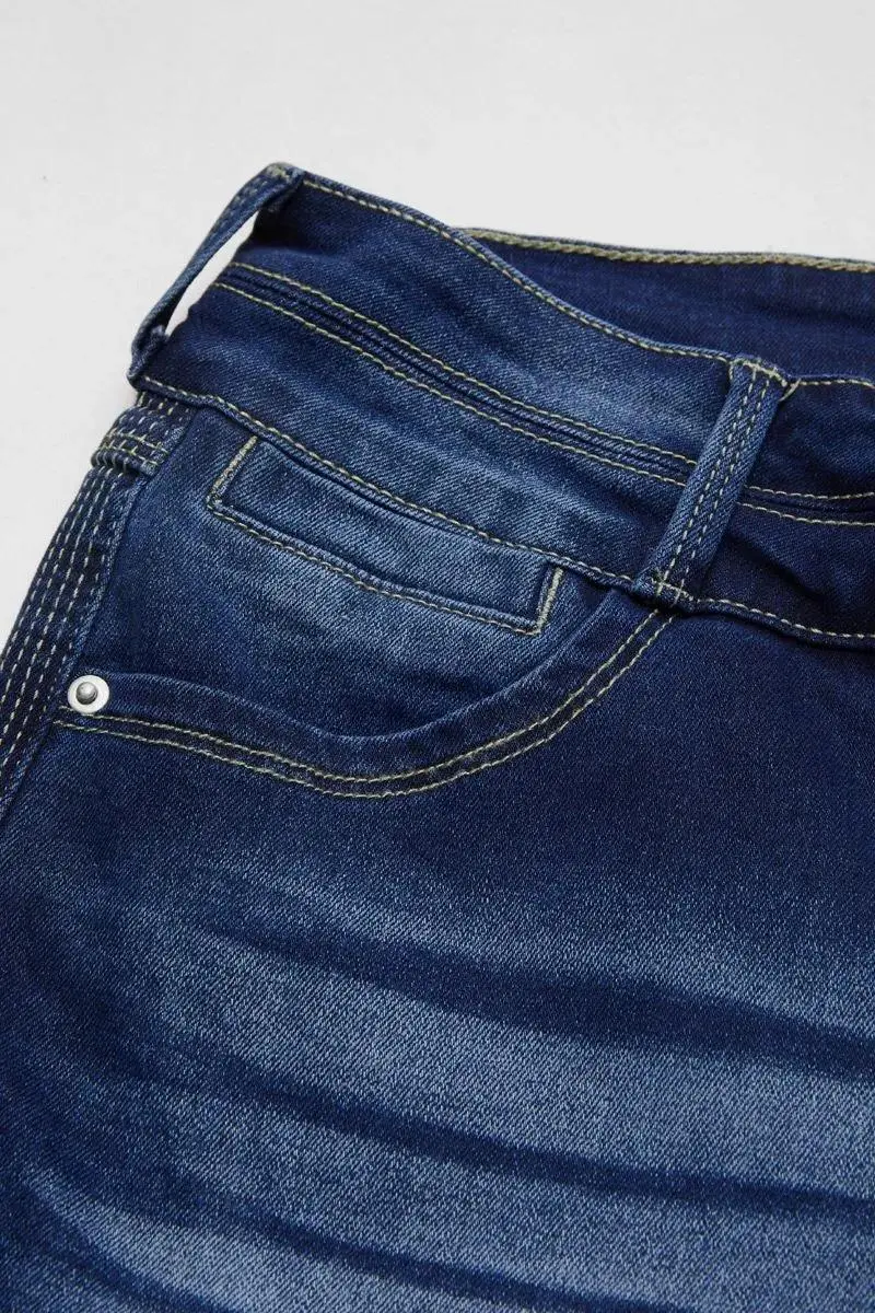 Roll Hem Double Button Mid Rise Capri Jeans