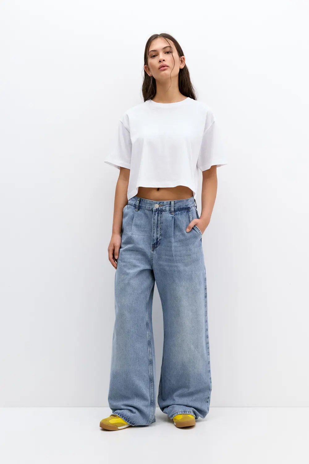 Camiseta cropped manga corta