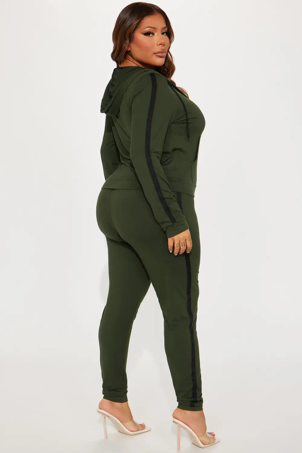 Tennis Courts III Zip Set - Olive