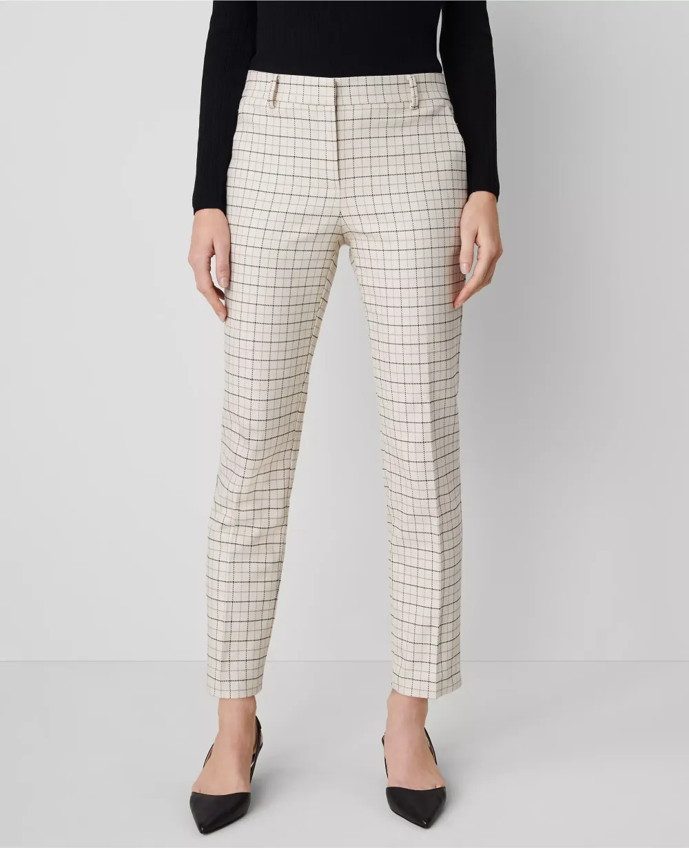 The Eva Ankle Pant in Stretch Cotton ??Curvy Fit