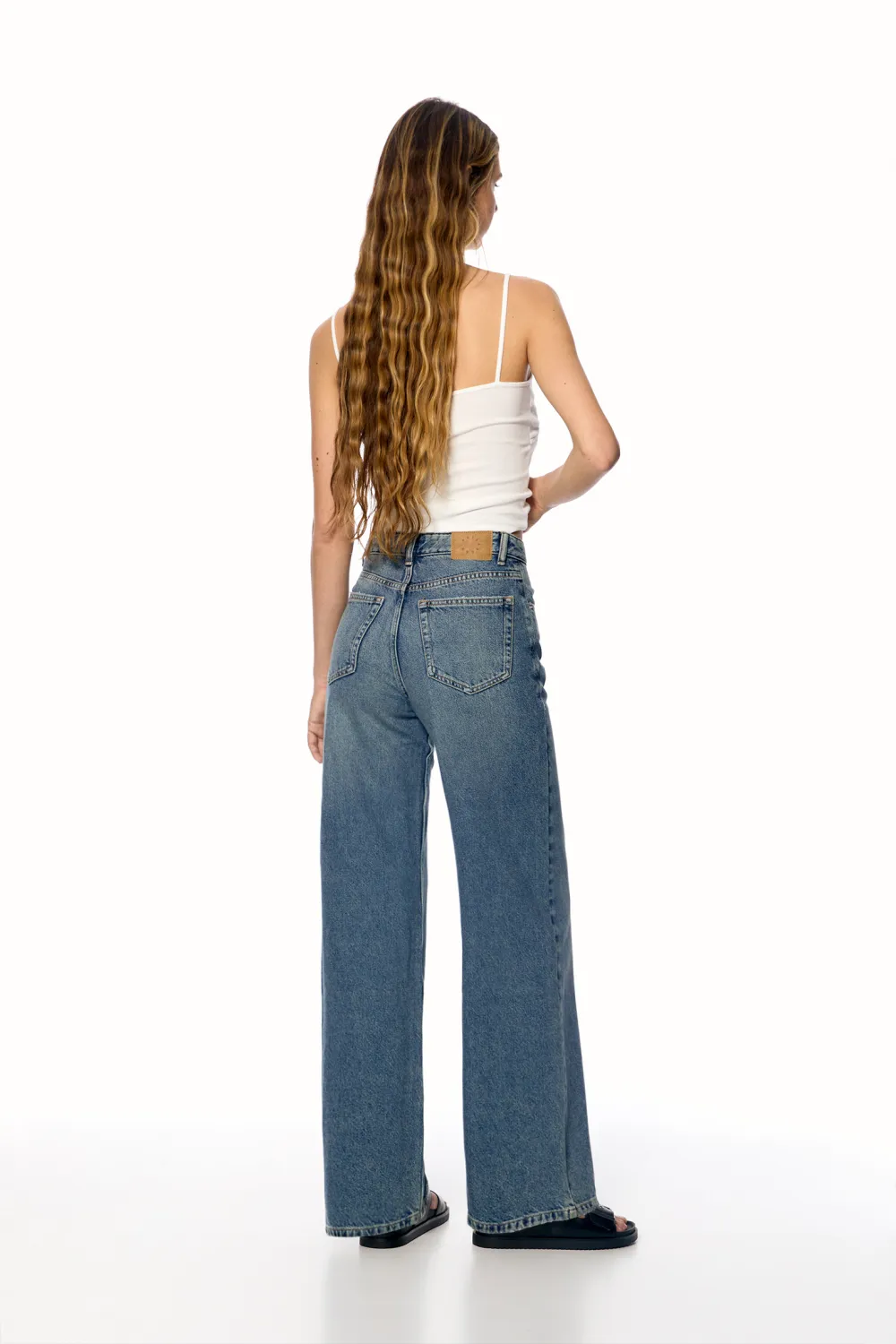 Jeans wide leg tiro alto