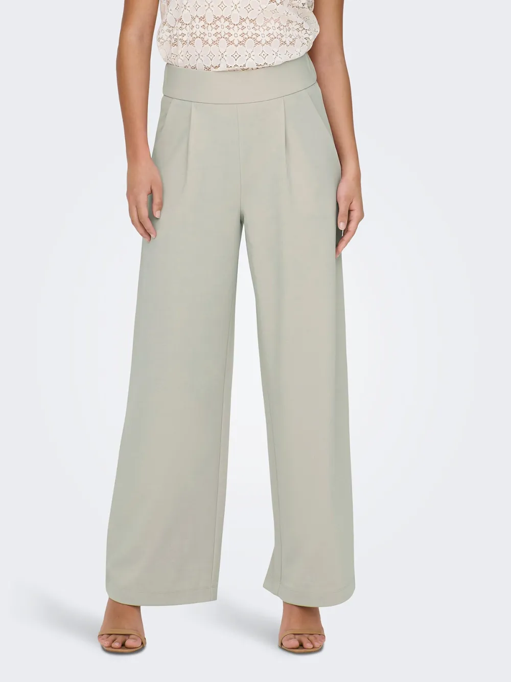 Casual Style Wide Leg Pleat-Front Pants