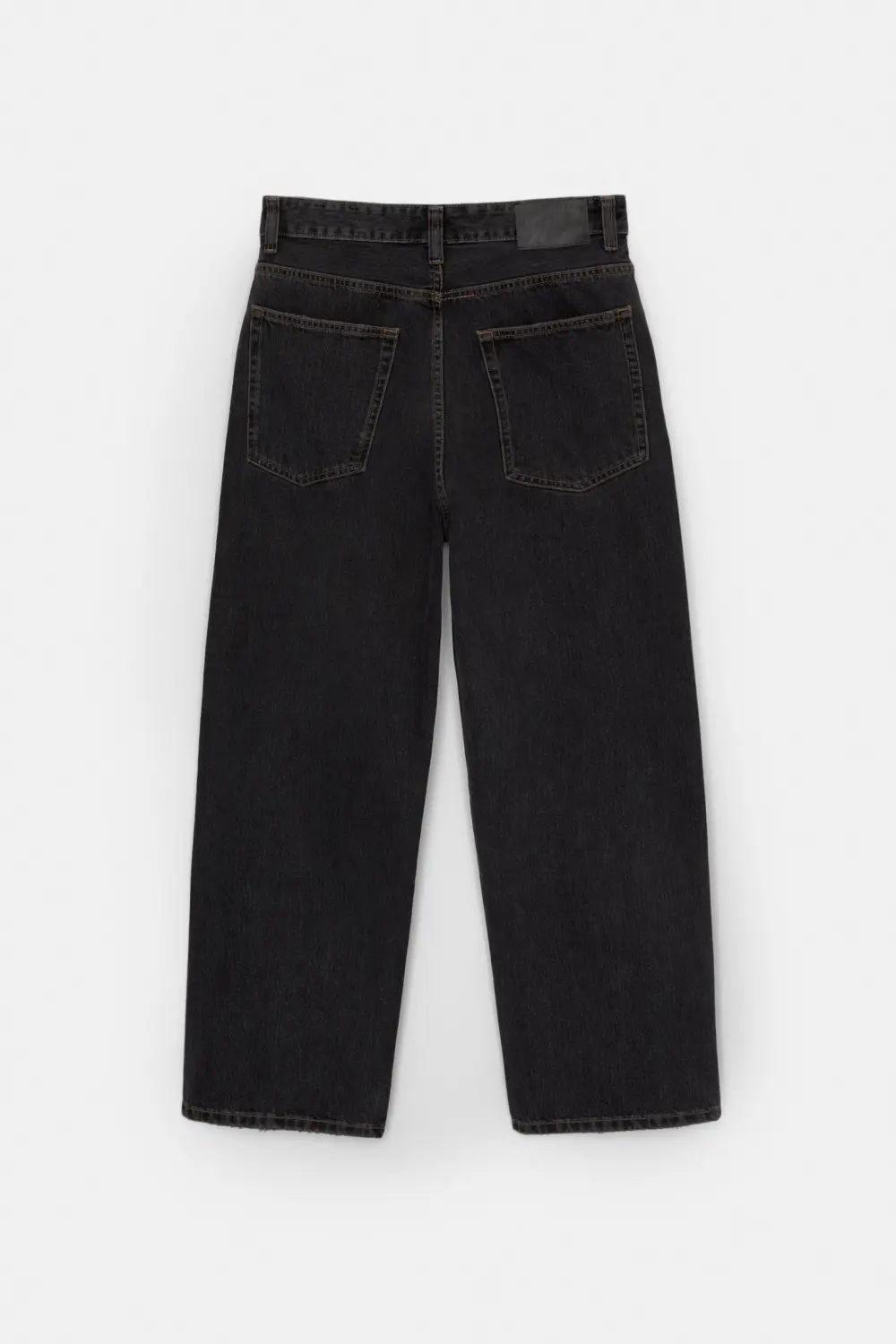 Loose baggy jeans
