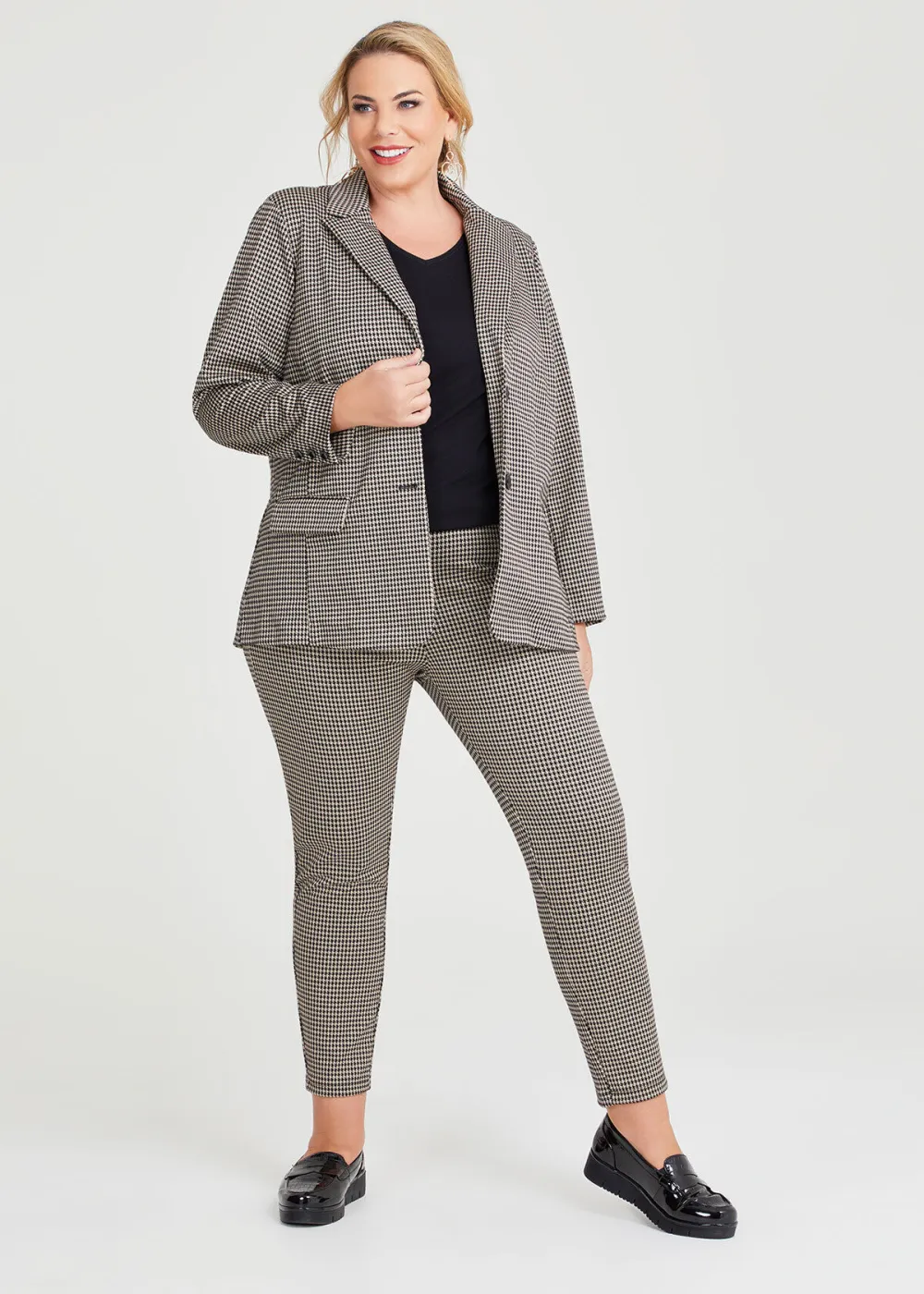Houndstooth Pull On Pant