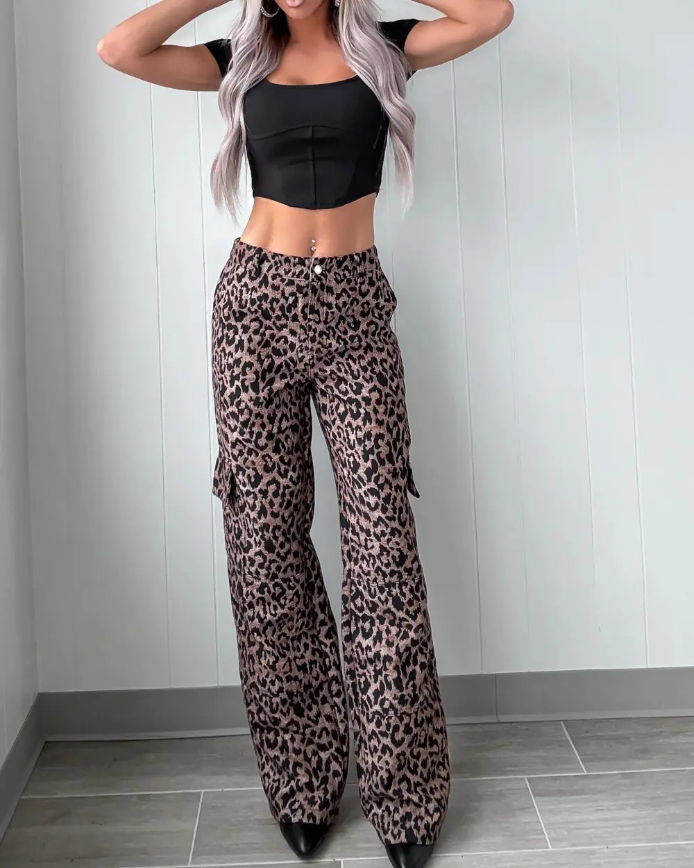 Edge Crop Top - Black