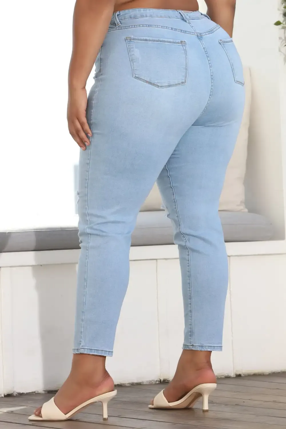 Hannah High Rise Jeans - Light Blue Wash