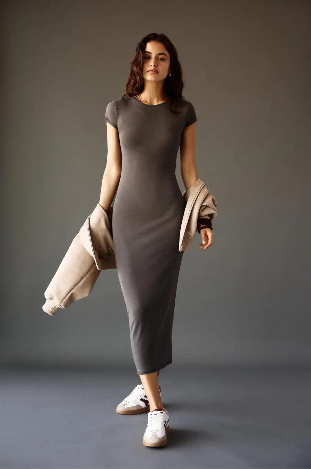 Vestido midi ajustado