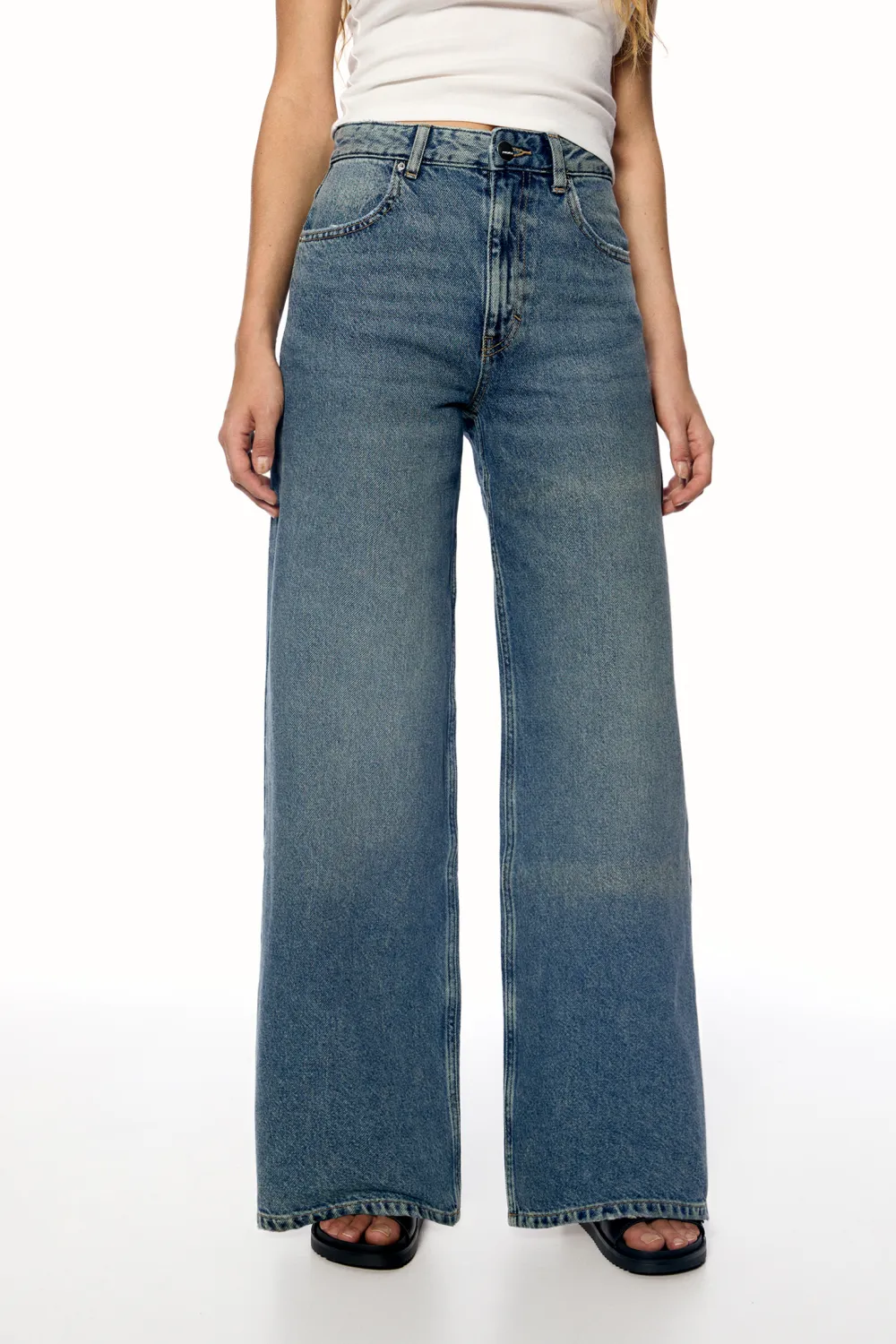 Jeans wide leg tiro alto