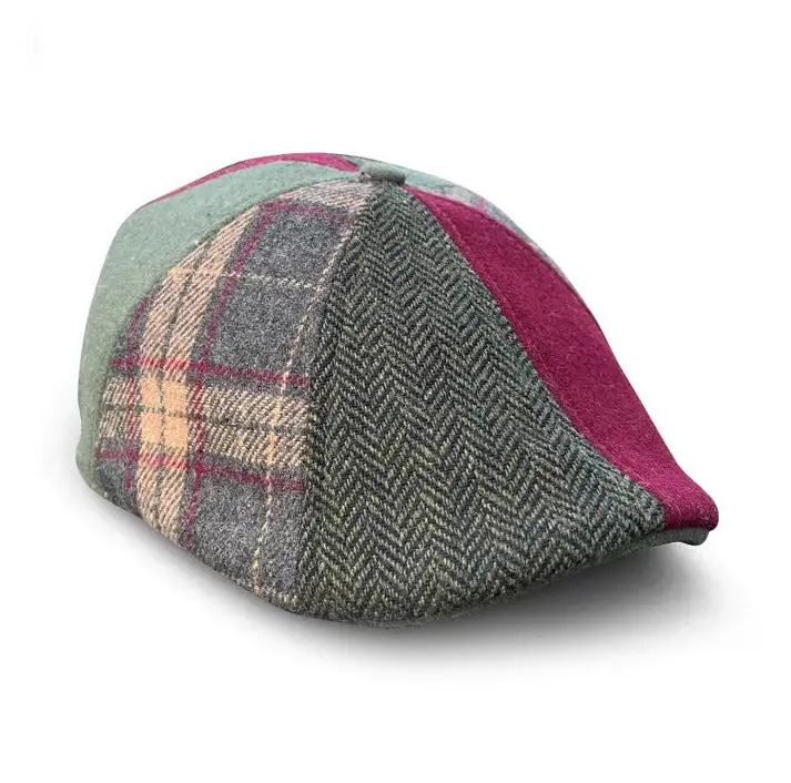 The Kringle Boston Scally Cap - Crimson & Green Plaid