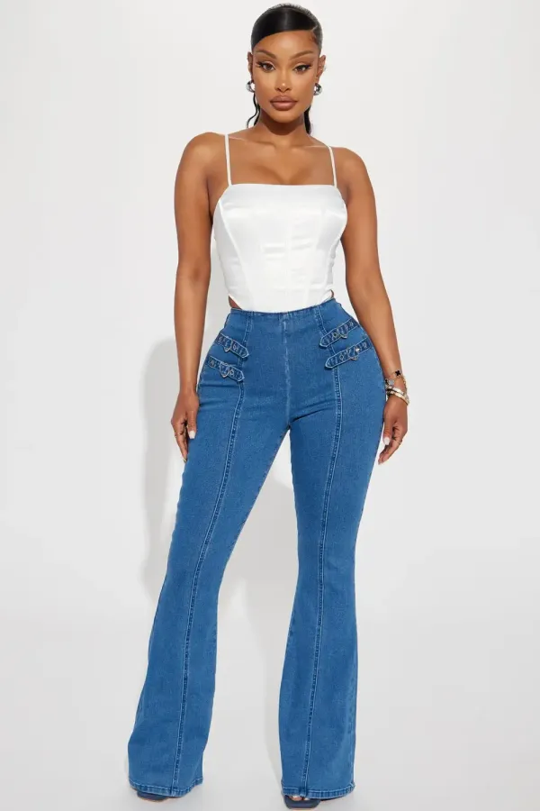 Blinding Love Buckle Stretch Flare Jeans - Medium Wash