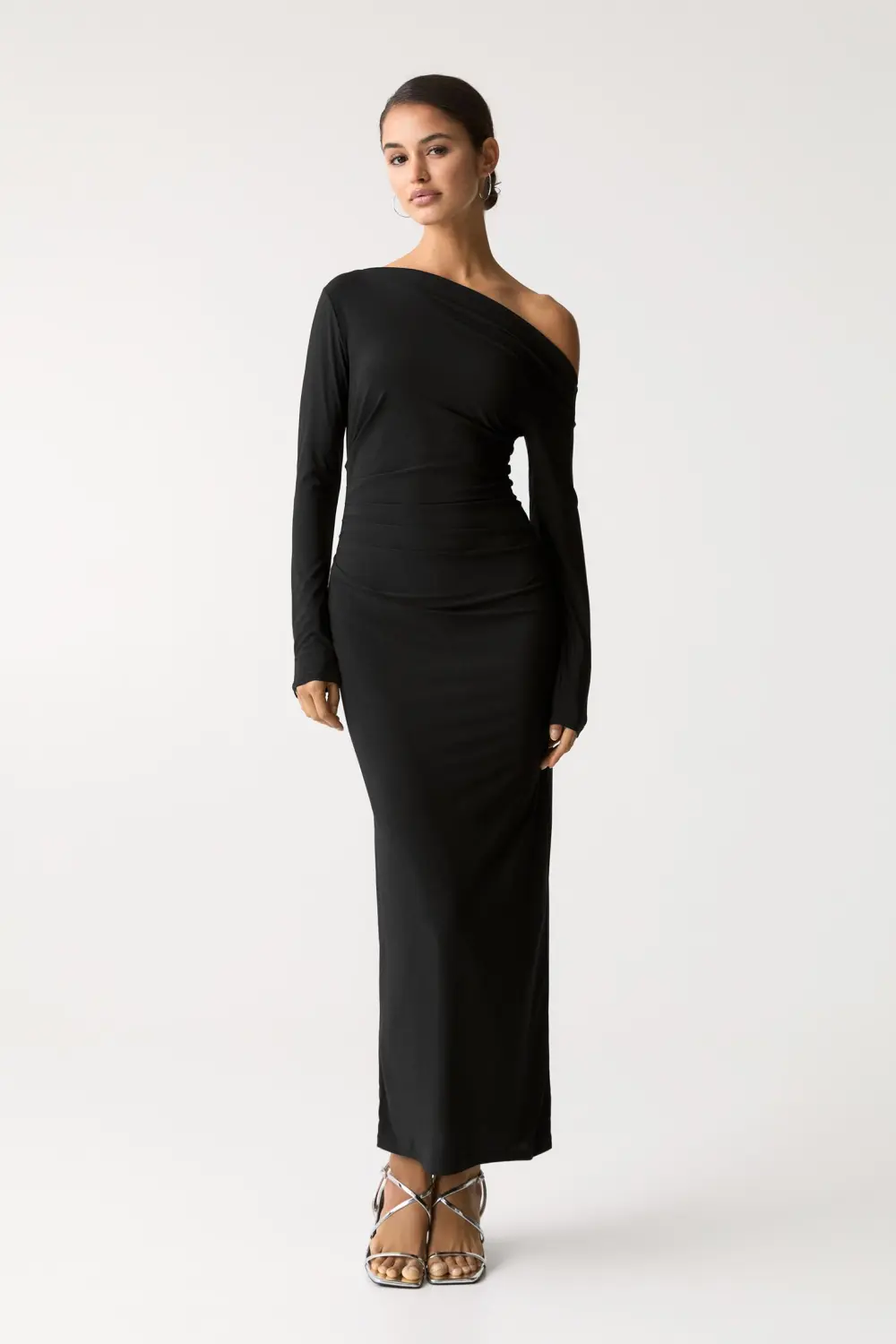 Vestido midi asimétrico