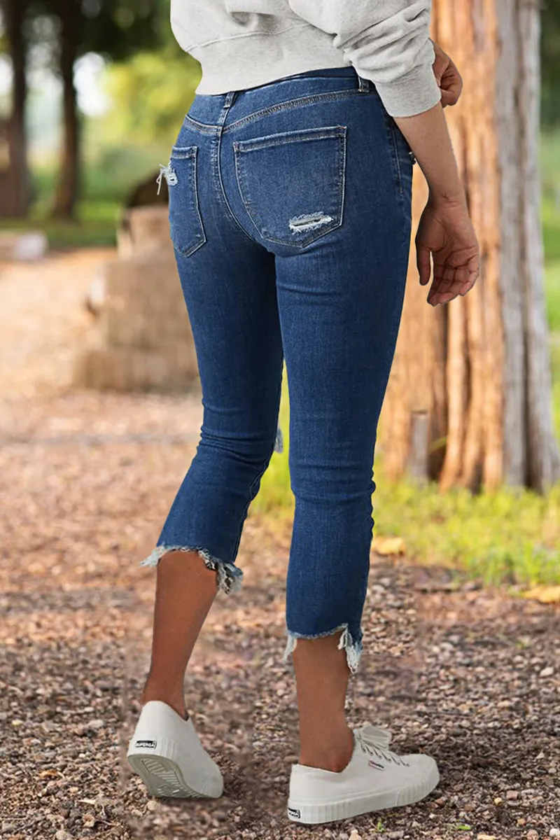 Cut Out Stitch Detail Raw Hem Mid Waist Capri Jeans