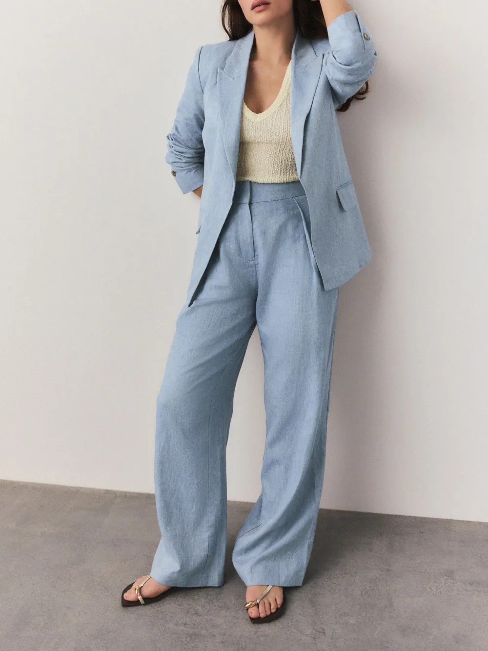 Custom Suits Paired With Linen Fabric
