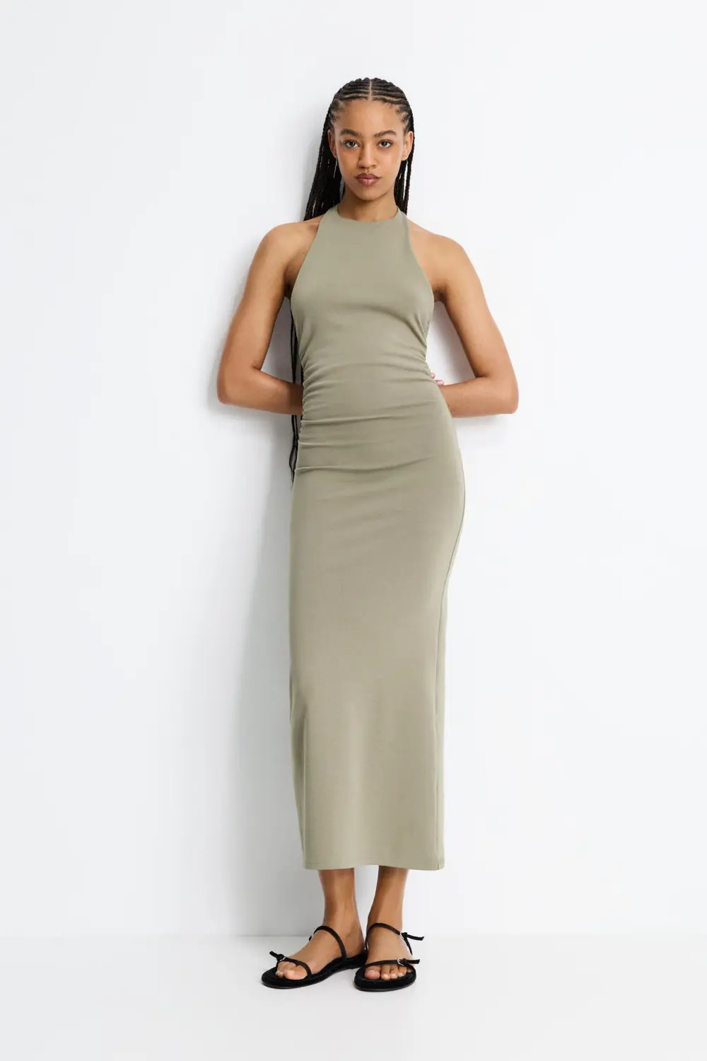Vestido midi halter frunces