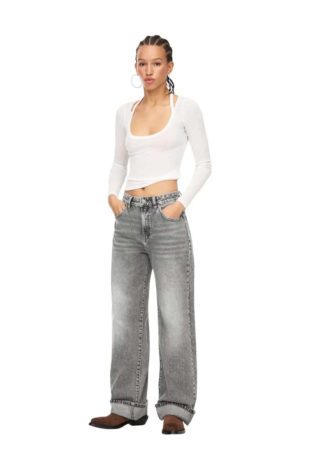 Jeans baggy rectos vuelta bajo