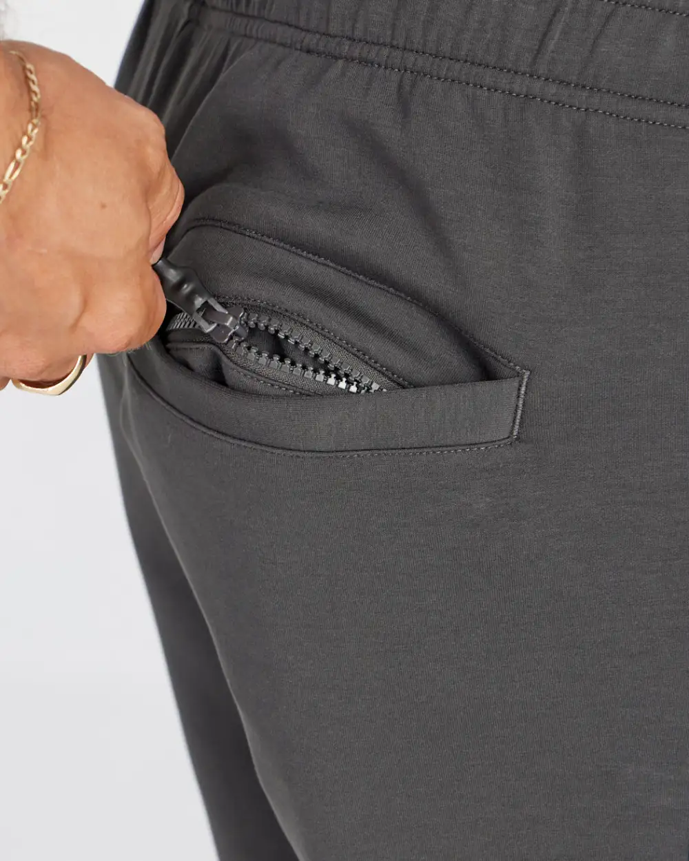 Roamknit Short